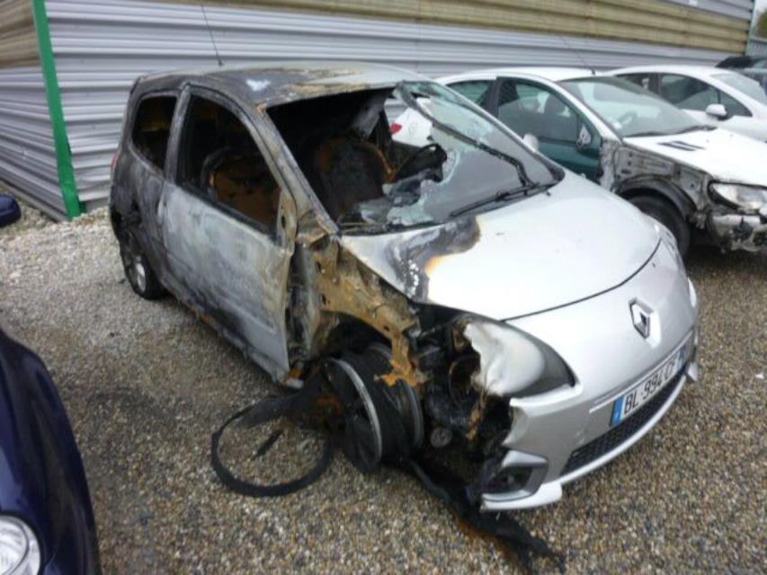 Fusee avant gauche RENAULT TWINGO 2 PHASE 1 Diesel - 1