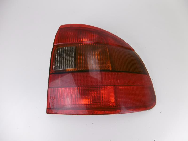 Fanale posteriore principale destro (luci) OPEL ASTRA (F)  - 1