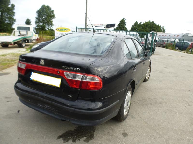 Image Feu arriere principal droit (feux) - SEAT TOLEDO 2
