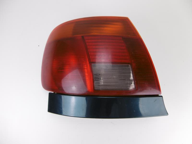 Fanale posteriore principale sinistro (luci) AUDI A4 1  - 1