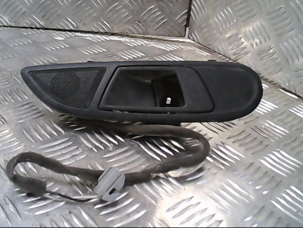 Maniglia interna anteriore destra FORD FIESTA 6 PHASE 1 Diésel - 1