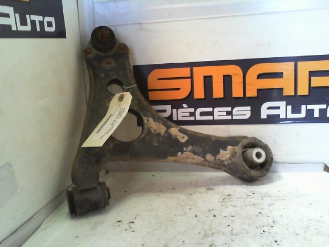 Triangle avant gauche RENAULT CLIO 2 PHASE 1 Essence - 1
