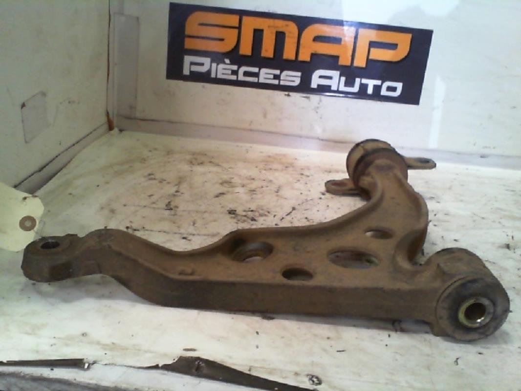 Triangolo anteriore sinistro PEUGEOT BOXER 1 Diésel - 1