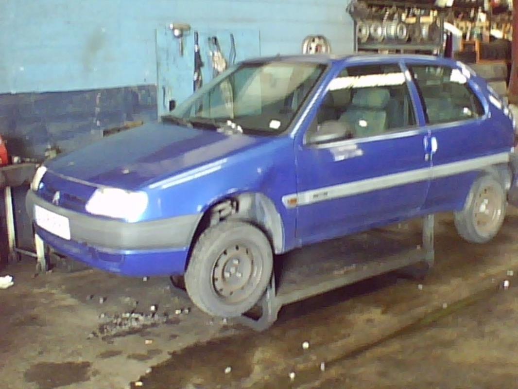 Vitre avant droit CITROEN SAXO PHASE 1 Essence - 1
