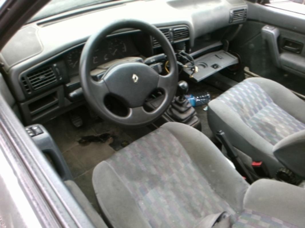 Image Leve vitre electrique avant droit - RENAULT R19