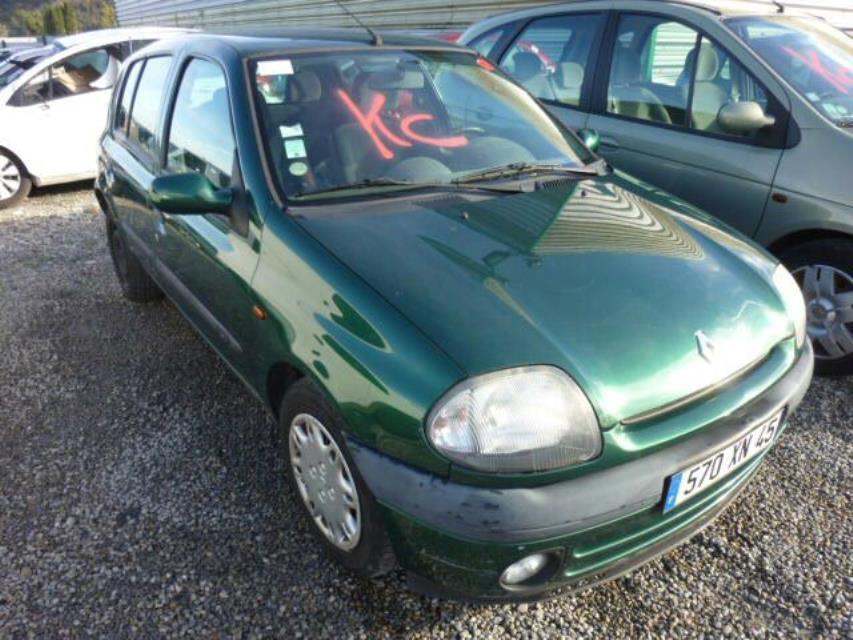 Fusee avant gauche RENAULT CLIO 2 PHASE 1 Diesel - 1