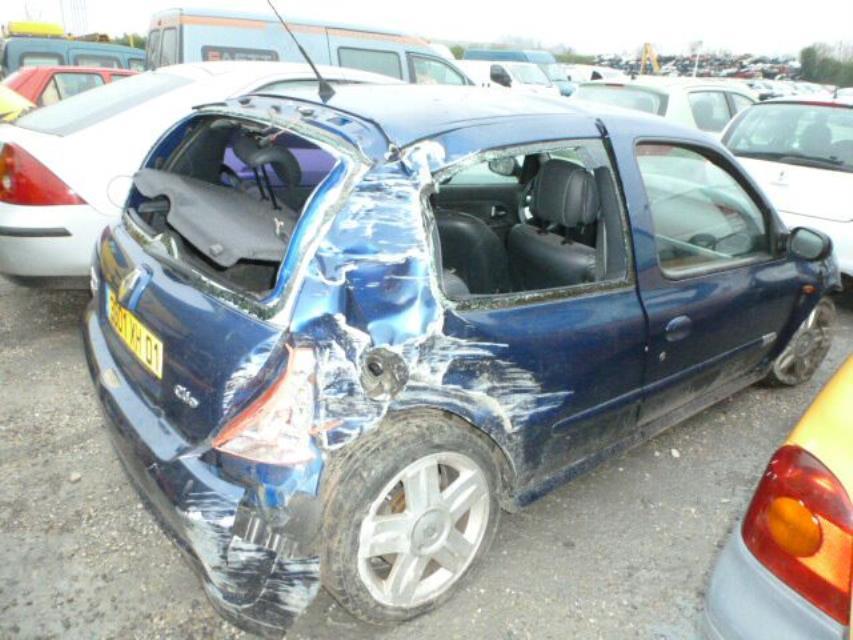 Pompe à carburant RENAULT CLIO 2 PHASE 2 Essence - 1