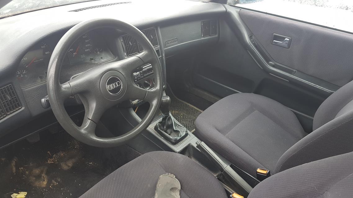 Image Feu arriere principal droit (feux) - AUDI 80 3