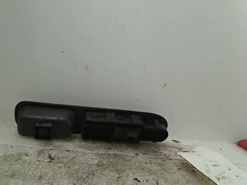 Image Interrupteur de leve vitre avant droit - PEUGEOT 307