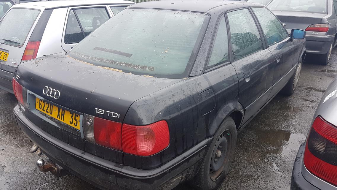 Image Feu arriere principal droit (feux) - AUDI 80 3