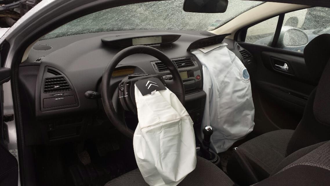 Image Feu arriere principal gauche (feux) - CITROEN C4 1