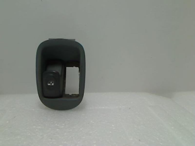 Image Interrupteur de leve vitre avant gauche - RENAULT SCENIC 1