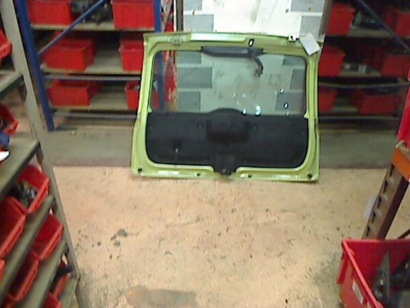 Image Malle/Hayon arriere - FIAT PANDA 2