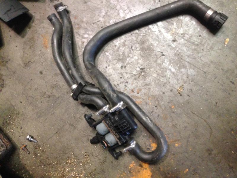 Robinet de chauffage BMW X5 E53  - 1