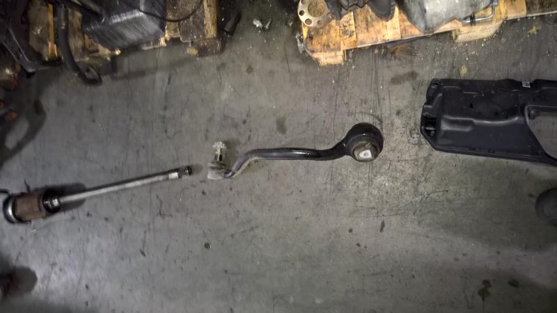 Braccio sospensione anteriore destro superiore BMW X5 E70 PHASE 1  - 1