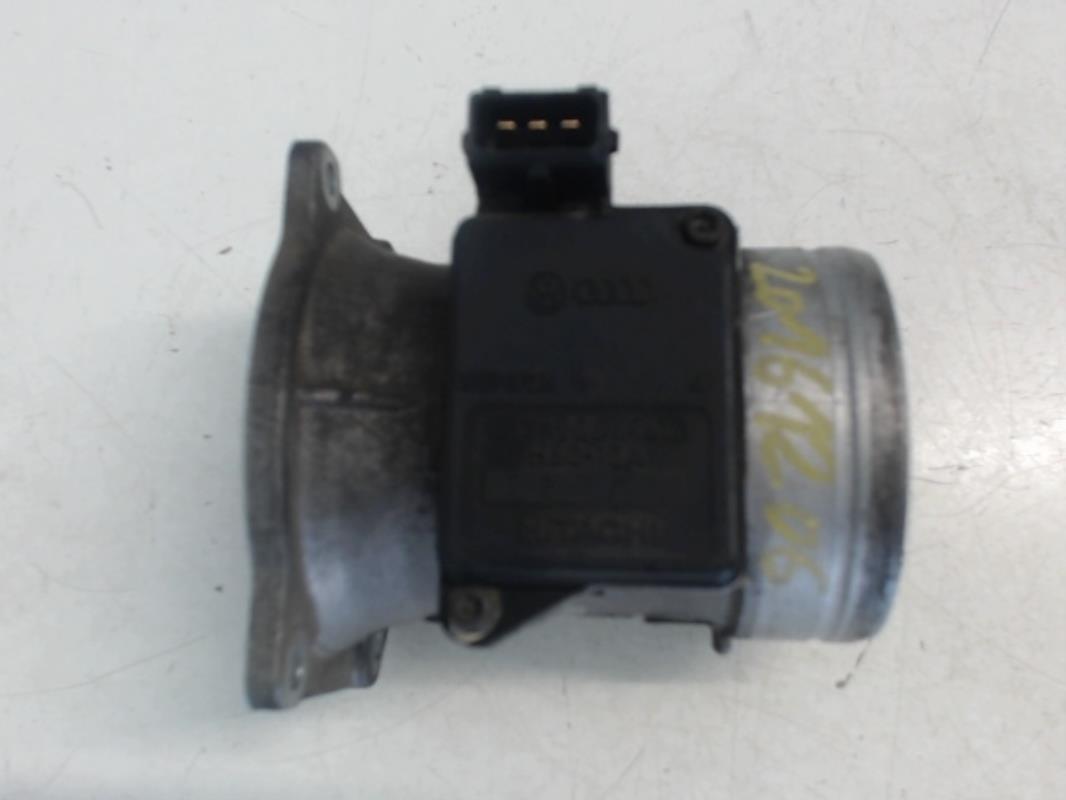 Debitmetre AUDI A4 1 PHASE 1 Essence - 1