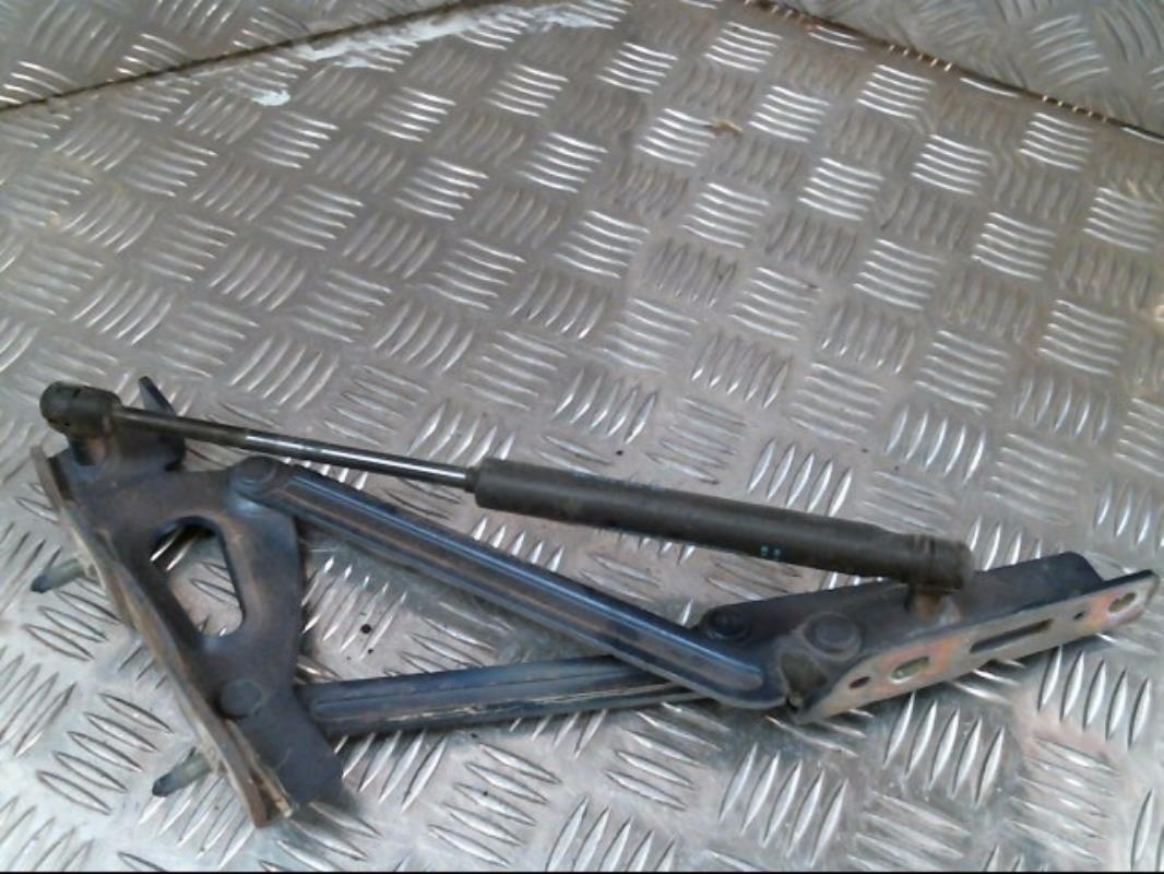 Charniere de capot PEUGEOT 407 PHASE 1 Diesel - 1