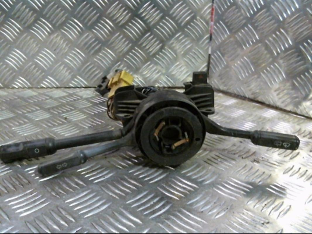 Fiat Uno commodo phares clignotants essuie glace IMOS B825 neuf Fiat Uno commodo phares clignotants essuie glace IMOS B825 neuf