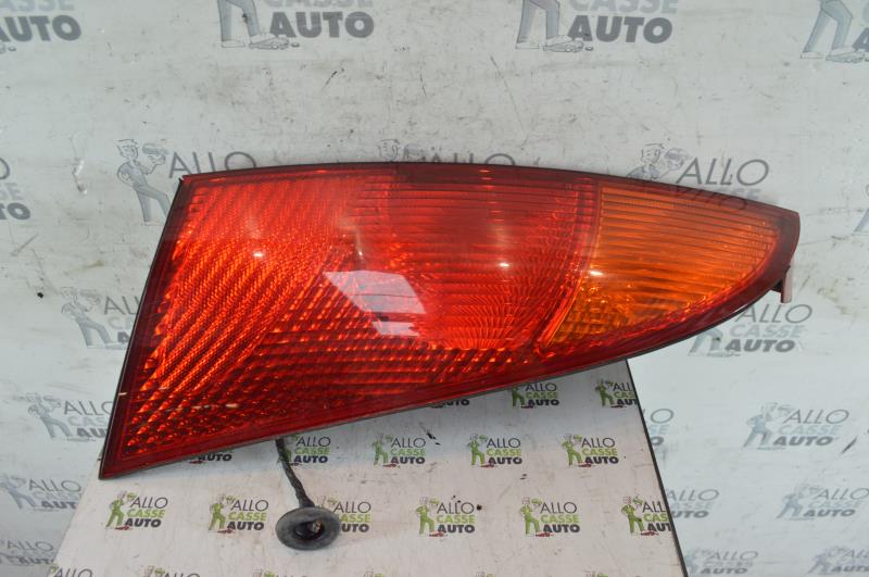 Fanale posteriore principale sinistro (luci) FORD FOCUS 1 Diésel - 1