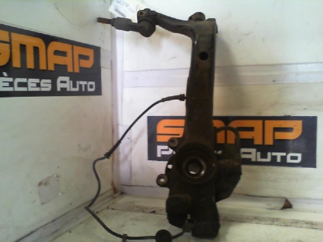 Fusee avant gauche AUDI A4 1 PHASE 1 Diesel - 1