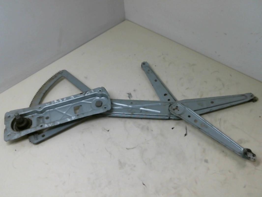 Alzacristalli manuale anteriore destro OPEL CORSA B  - 1