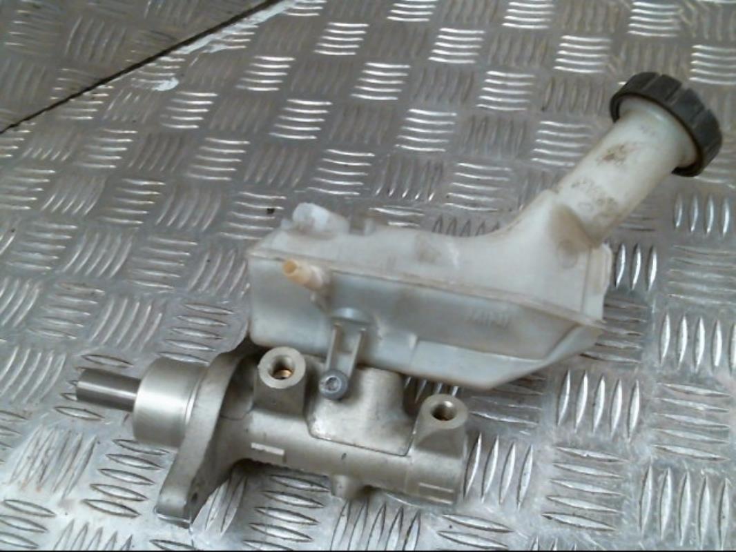 Maitre cylindre (freinage) RENAULT CLIO 3 PHASE 1 Essence - 1
