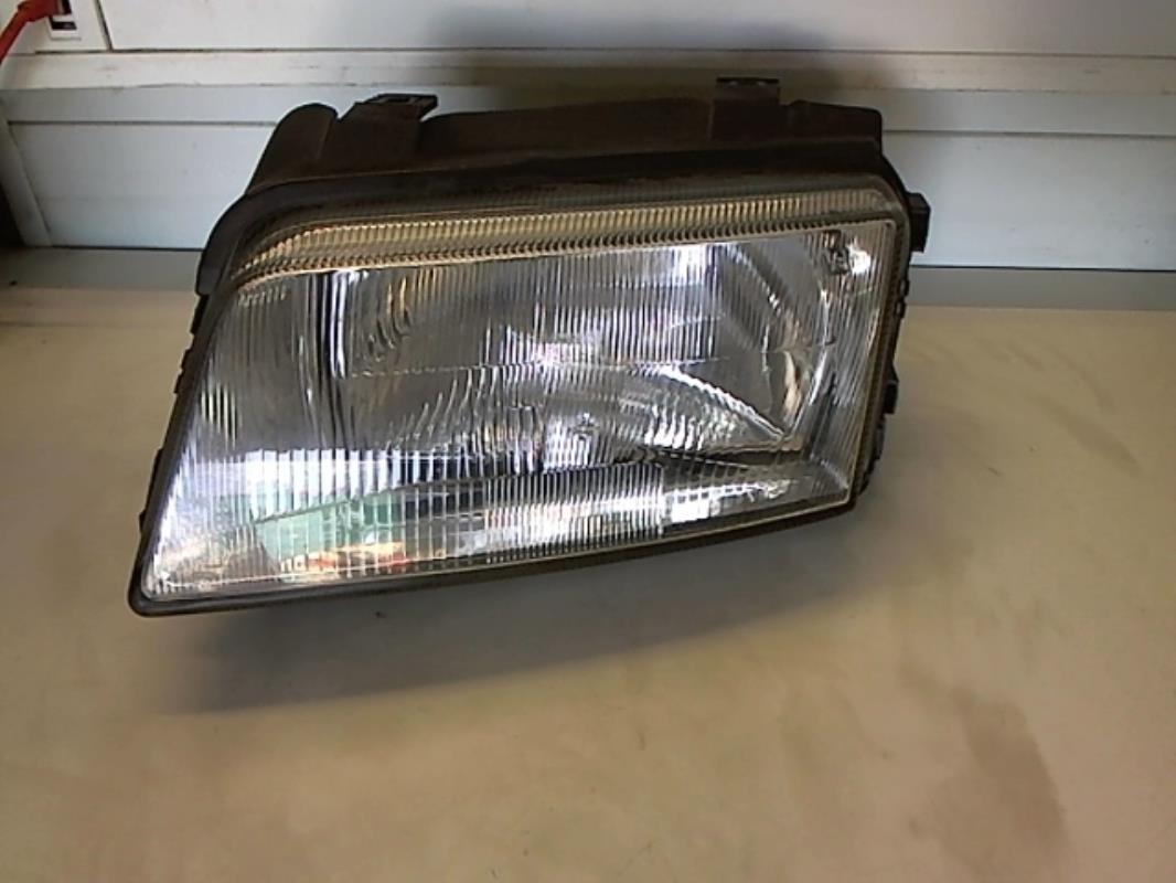 Gruppo ottico anteriore principale sinistro (luci)(faro) AUDI A4 1 PHASE 1 Gasolina - 1