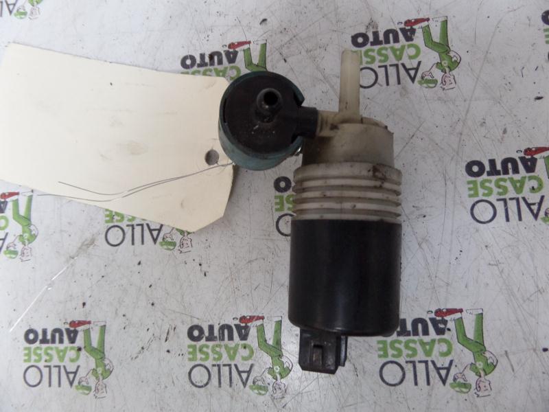 Pompa lavacristalli anteriore VOLKSWAGEN GOLF 3  - 1