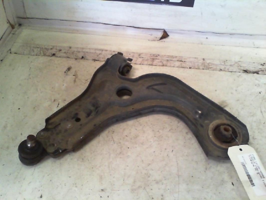 Triangle avant gauche FORD FIESTA 4 PHASE 1 Diesel - 1