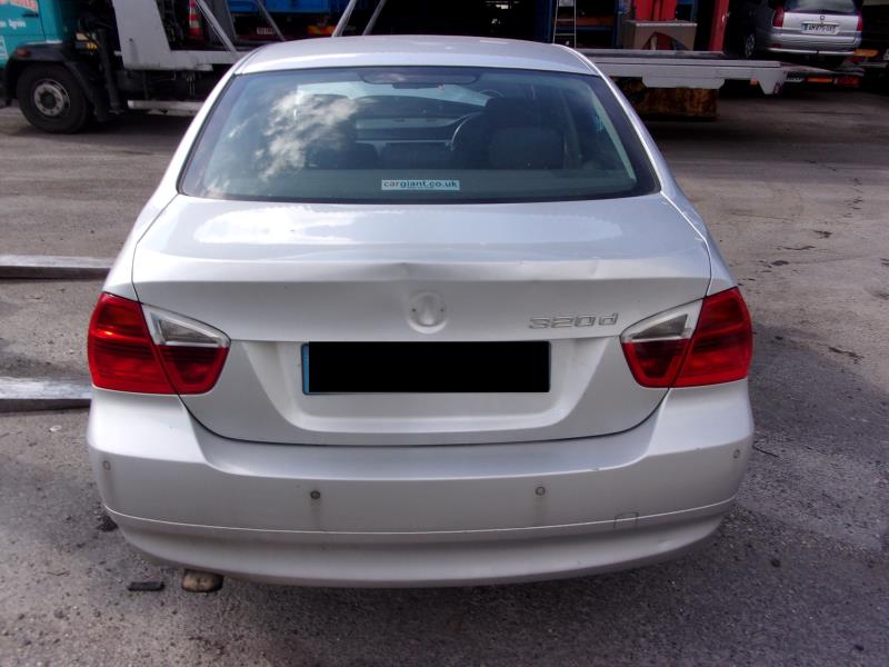 Image Reservoir - BMW SERIE 3 E90