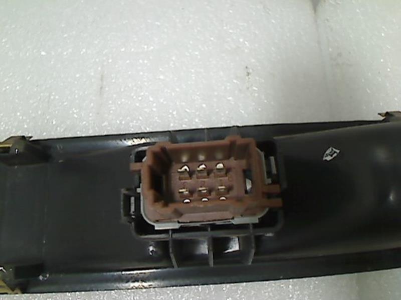 Image Interrupteur de leve vitre avant droit - RENAULT ESPACE 4