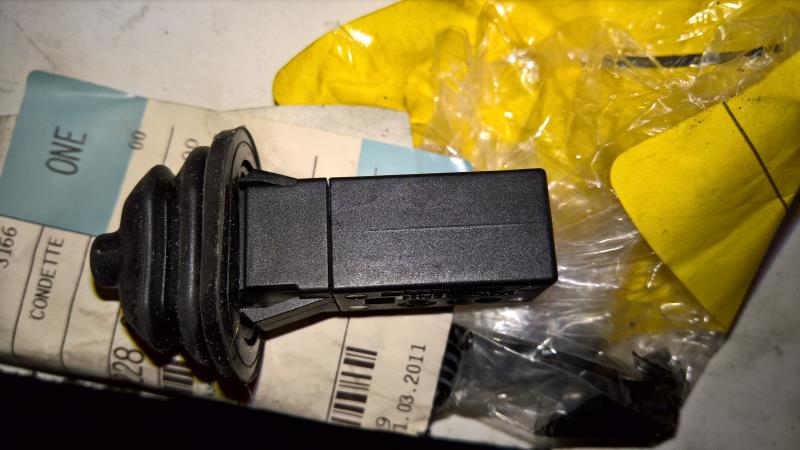 Bouton/Interrupteur BMW SERIE 1 E82 COUPE Diesel - 1