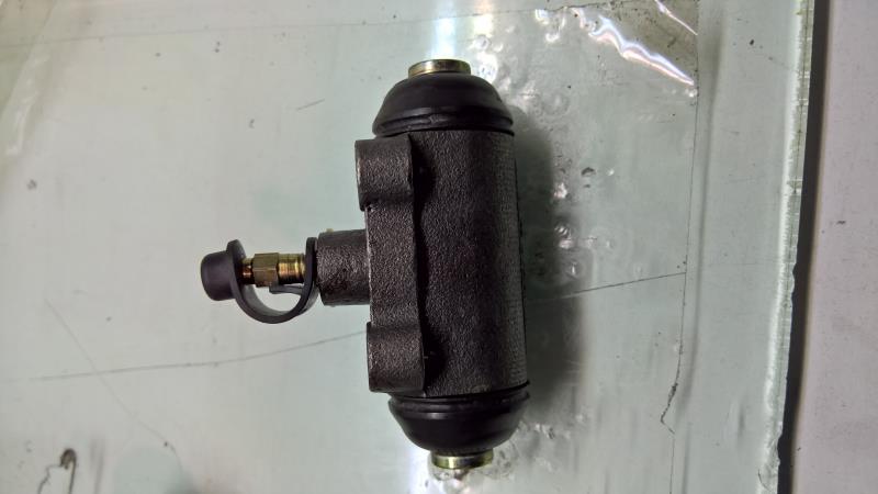 Maitre cylindre (freinage) BMW SERIE 3 E30  - 1