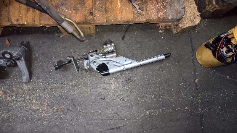 Levier frein à main BMW SERIE 3 E90 PHASE 1 Diesel - 1