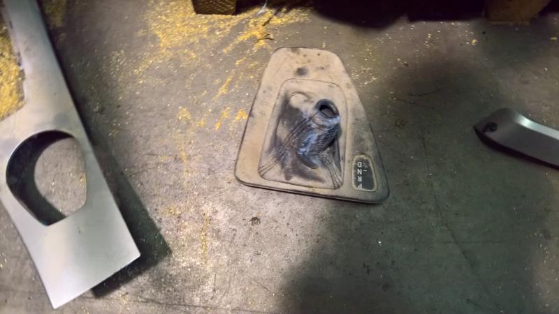 Cuffia leva cambio BMW SERIE 3 E90 PHASE 2  - 1