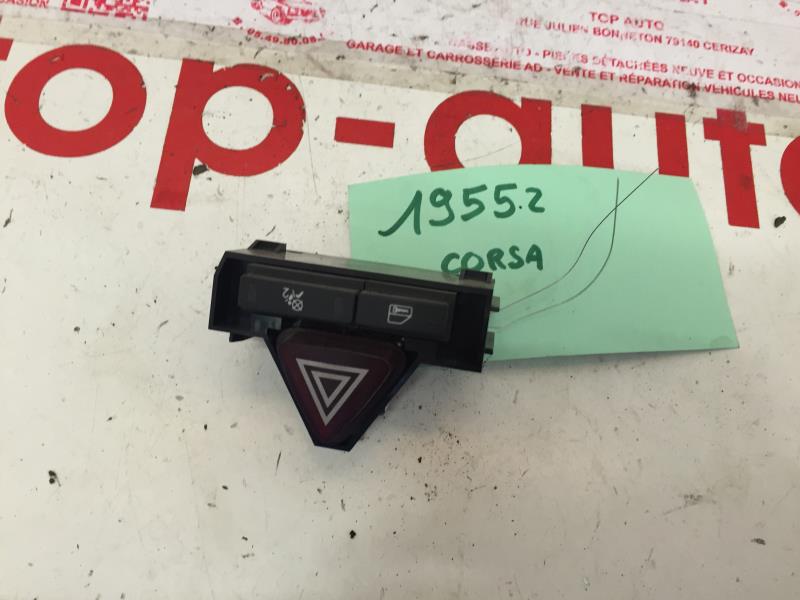 Bouton de warning OPEL CORSA D PHASE 1 Essence - 1