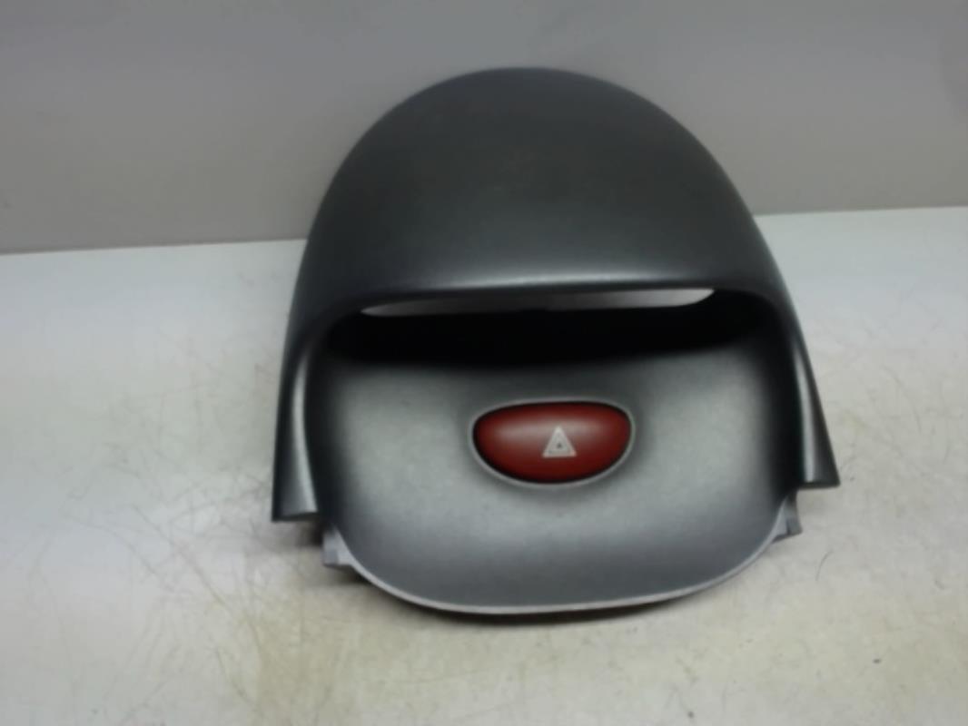 Bouton de warning PEUGEOT 206 PHASE 1 Diesel - 1
