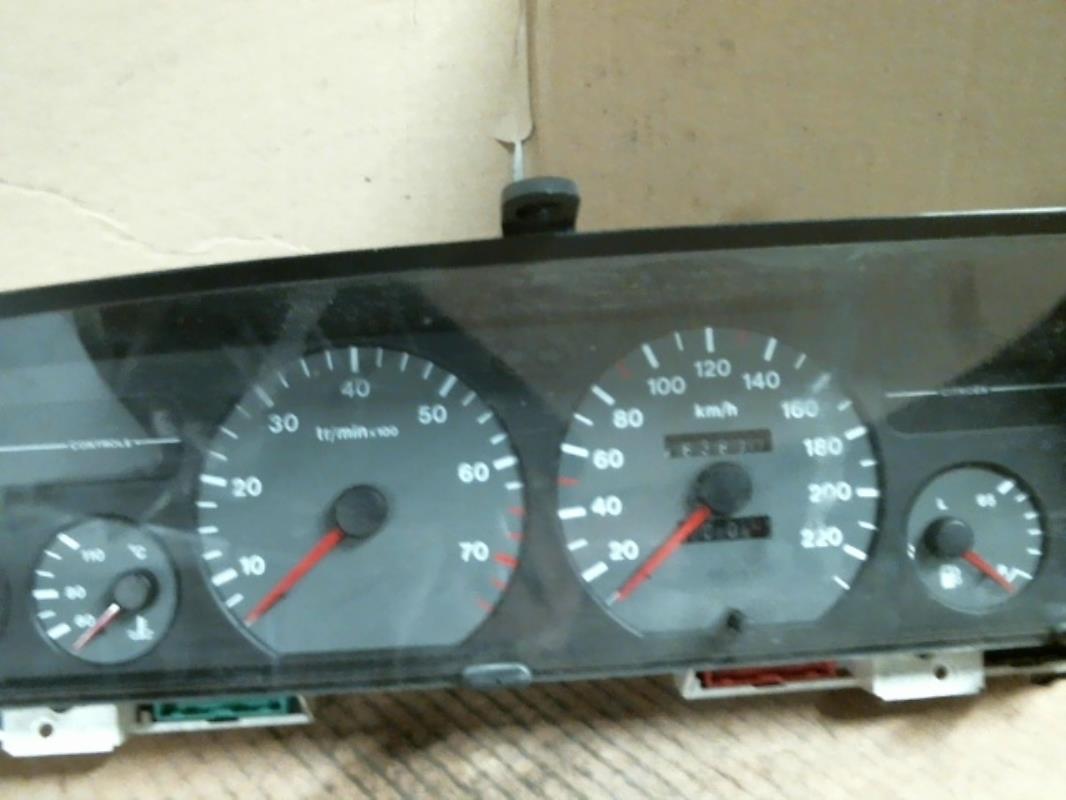 Compteur CITROEN XANTIA Essence - 1