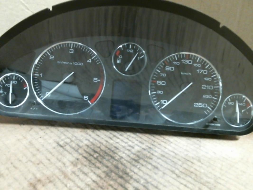 Compteur PEUGEOT 407 Diesel - 1