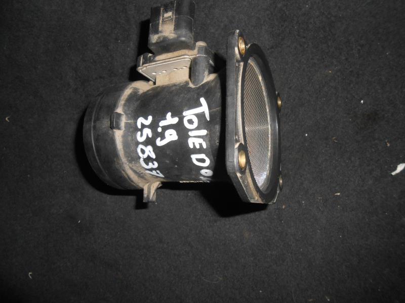 Debitmetre SEAT TOLEDO 2 Essence - 1