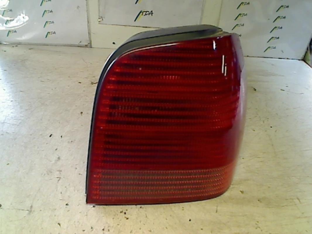 Fanale posteriore principale destro (luci) VOLKSWAGEN POLO 3 PHASE 2 Gasolina - 1