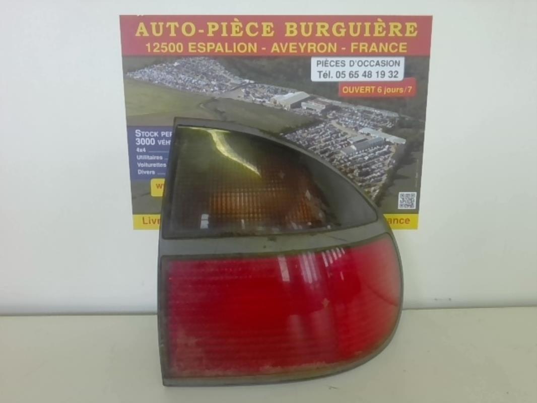 Fanale posteriore principale destro (luci) RENAULT LAGUNA 1 PHASE 1 Diésel - 1