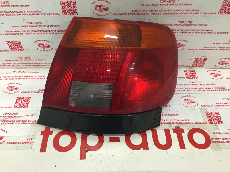 Fanale posteriore principale destro (luci) AUDI A4 1 PHASE 1 Diésel - 1