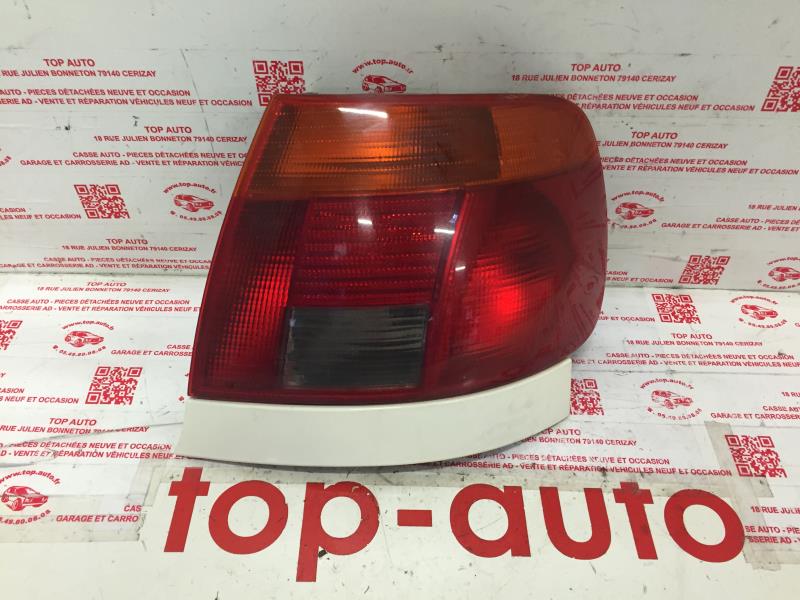 Fanale posteriore principale destro (luci) AUDI A4 1 PHASE 1 Diésel - 1