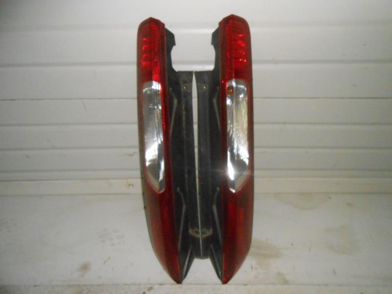 Feu arriere principal gauche (feux) FORD FOCUS 2 PHASE 1 Diesel - 1