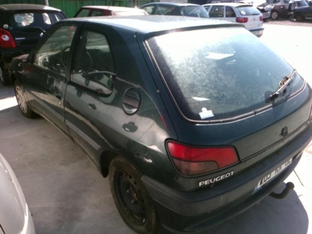 Image Leve vitre electrique avant droit - PEUGEOT 306