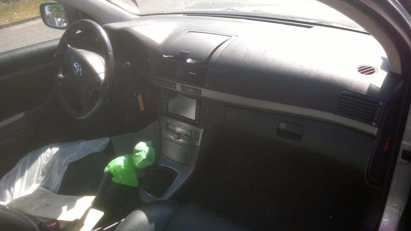 Image Neiman - TOYOTA AVENSIS 2