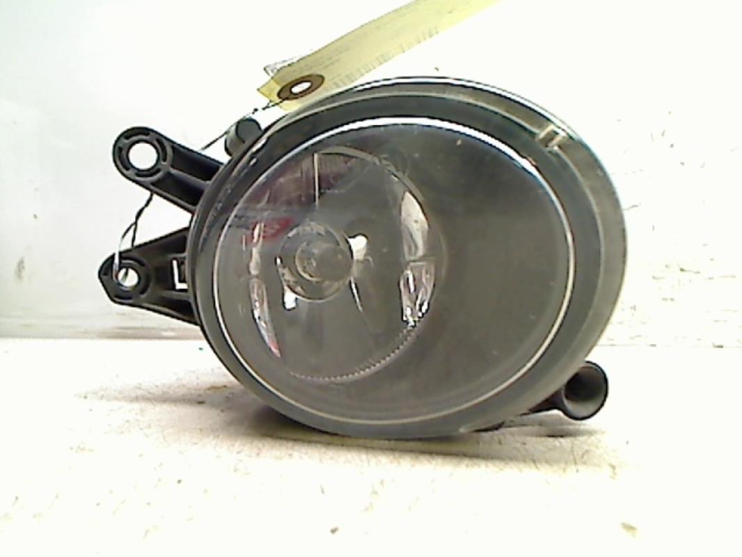 Anti brouillard droit (feux) AUDI A4 1 PHASE 1 Essence - 1