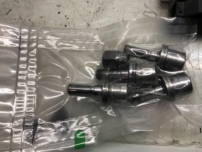 Bulloni antifurto ruote BMW SERIE 3 (E46)  - 1