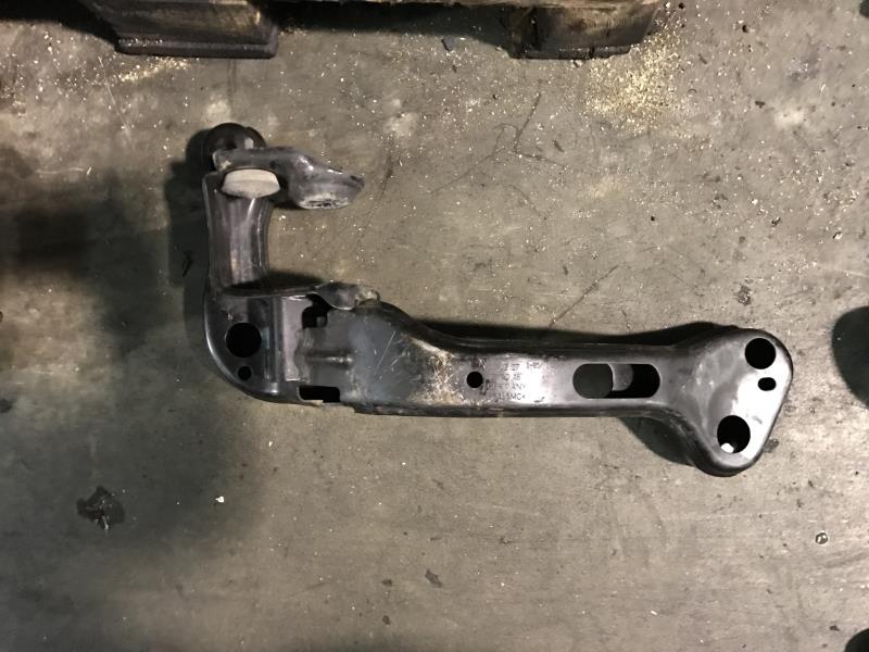 Support de boite BMW X3 E83 PHASE 2  - 1